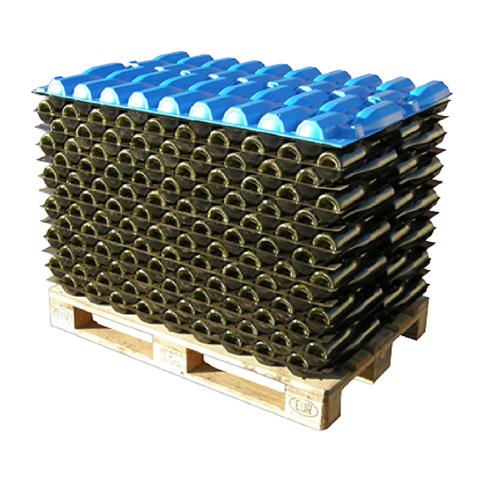 Bandejas para botellas de vino con separadores y protección superior apiladas sobre palet